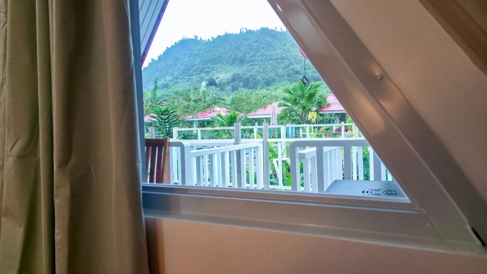 Twin A-Frame Room private porch overlooking Mariden Resort garden